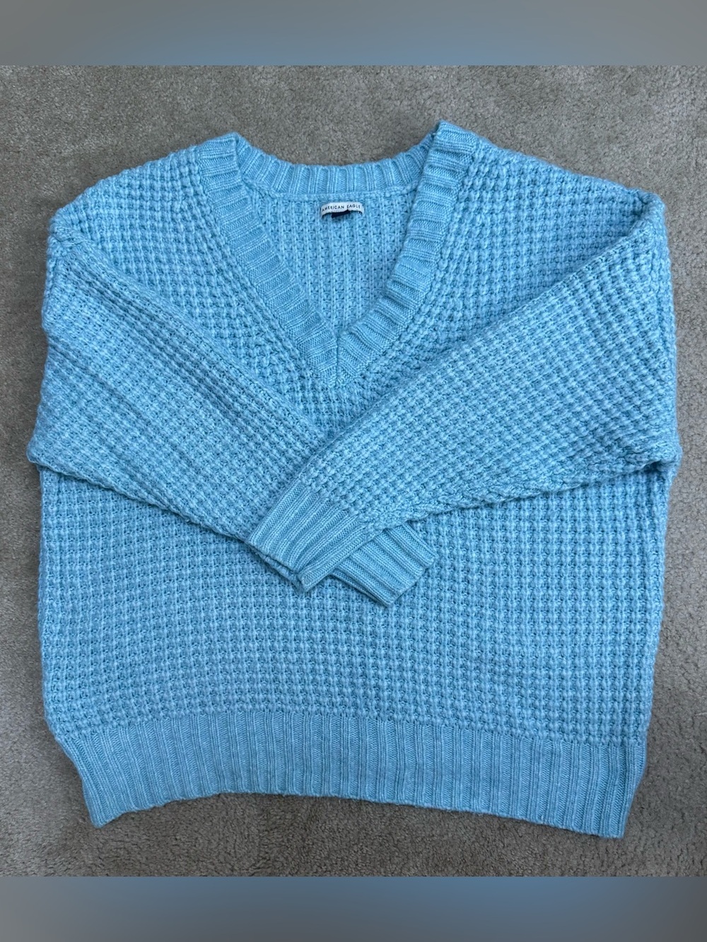 American Eagle Outfitters Sz M Oversized Sky Blue V-Neck Knit Sweater